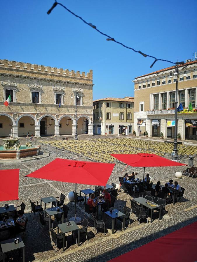 Appartamento La Rondine Pesaro Exteriér fotografie